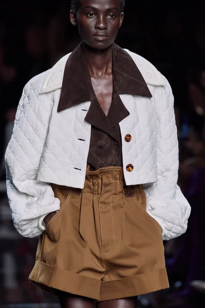 Look 6